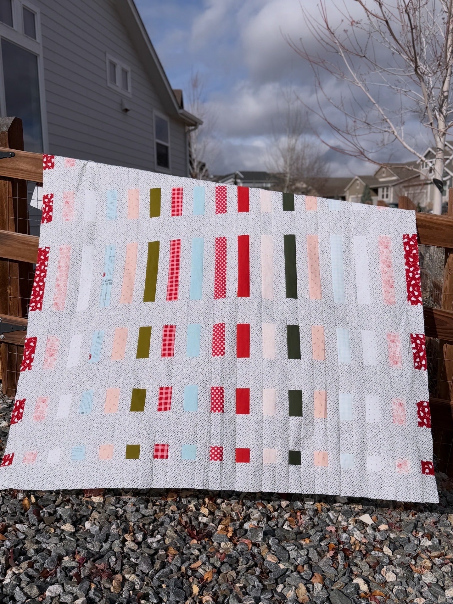 Scrappy Holiday Radiant Beams Quilt Kit