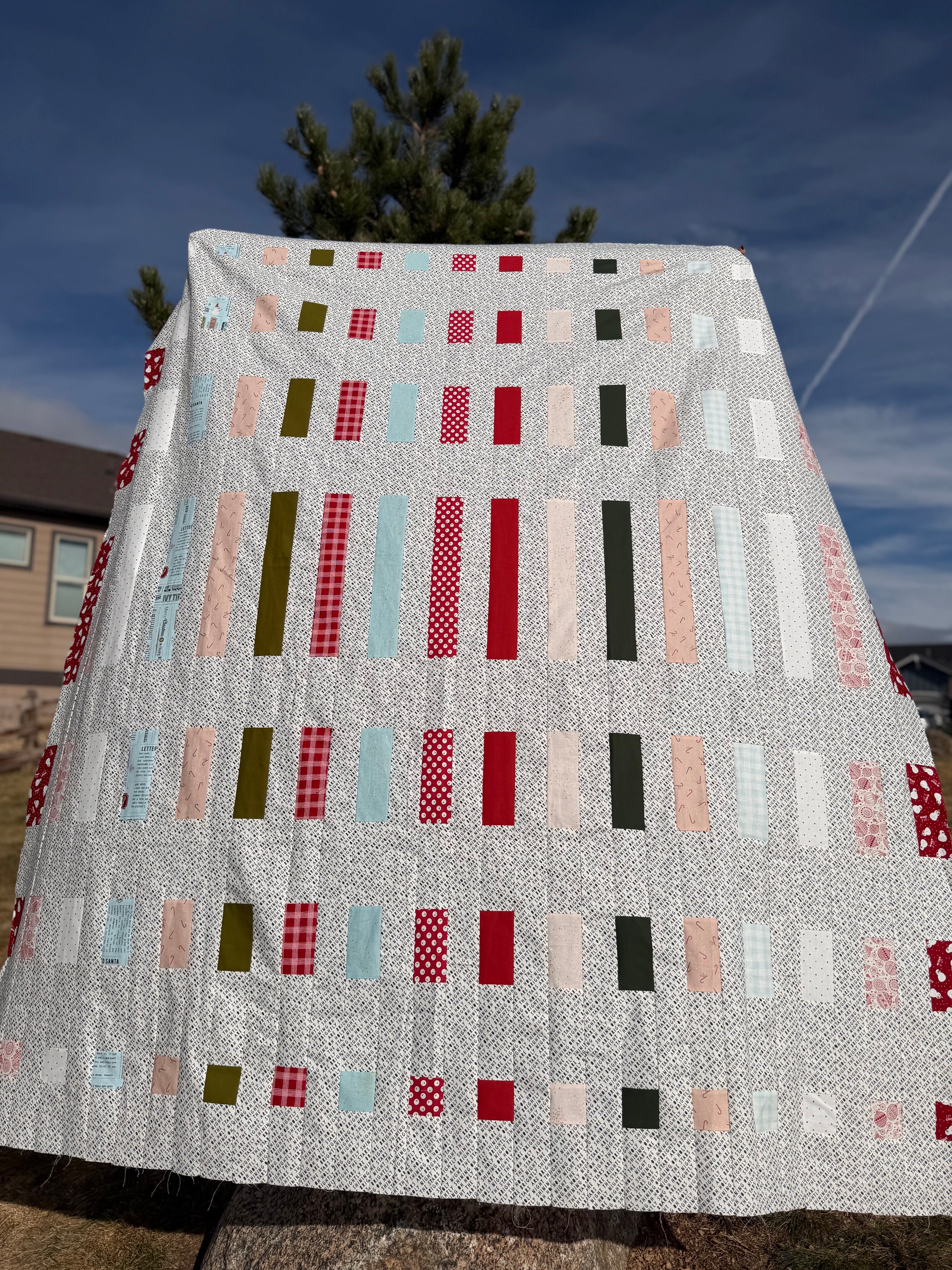 Scrappy Holiday Radiant Beams Quilt Kit