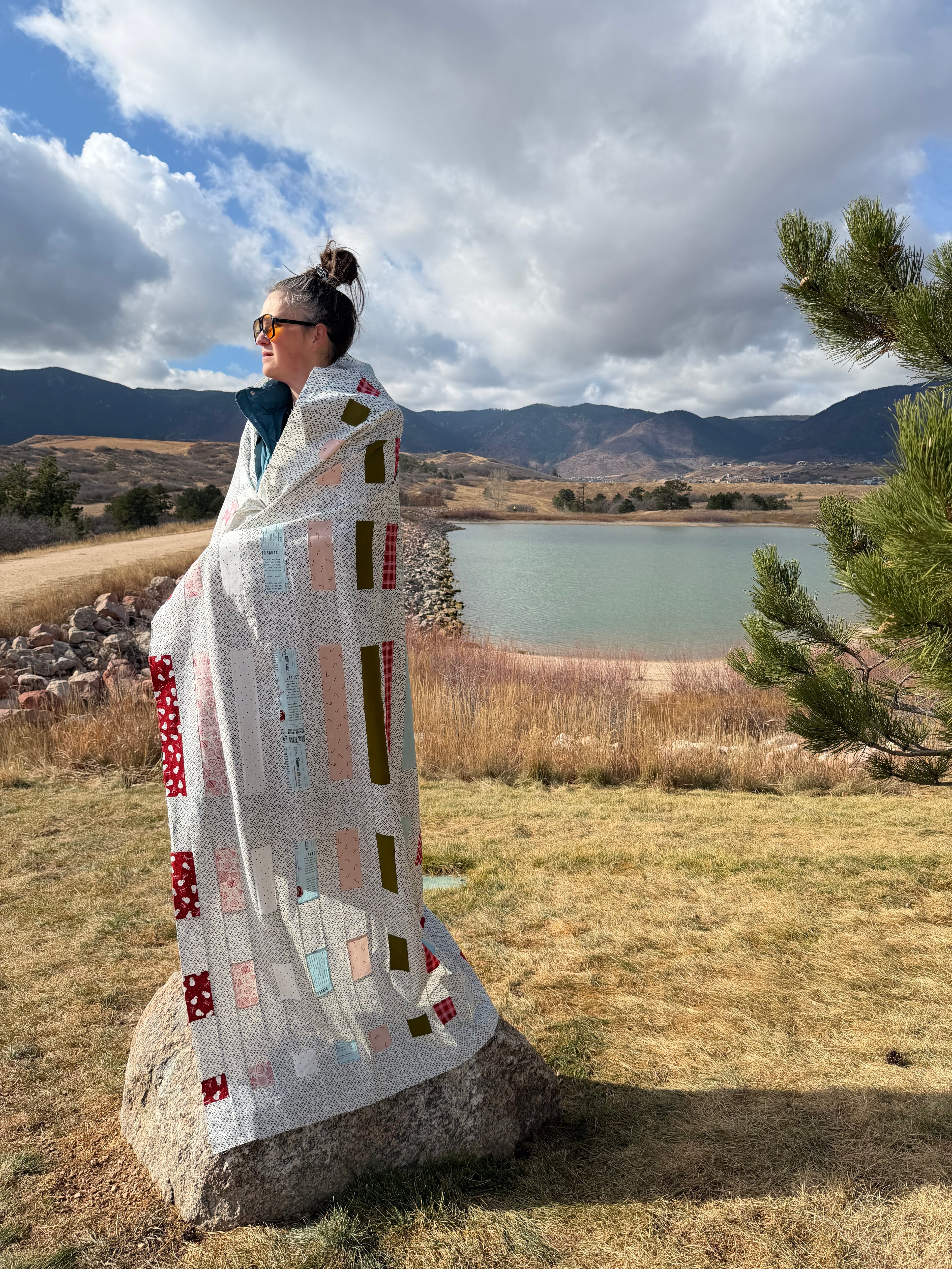 Scrappy Holiday Radiant Beams Quilt Kit