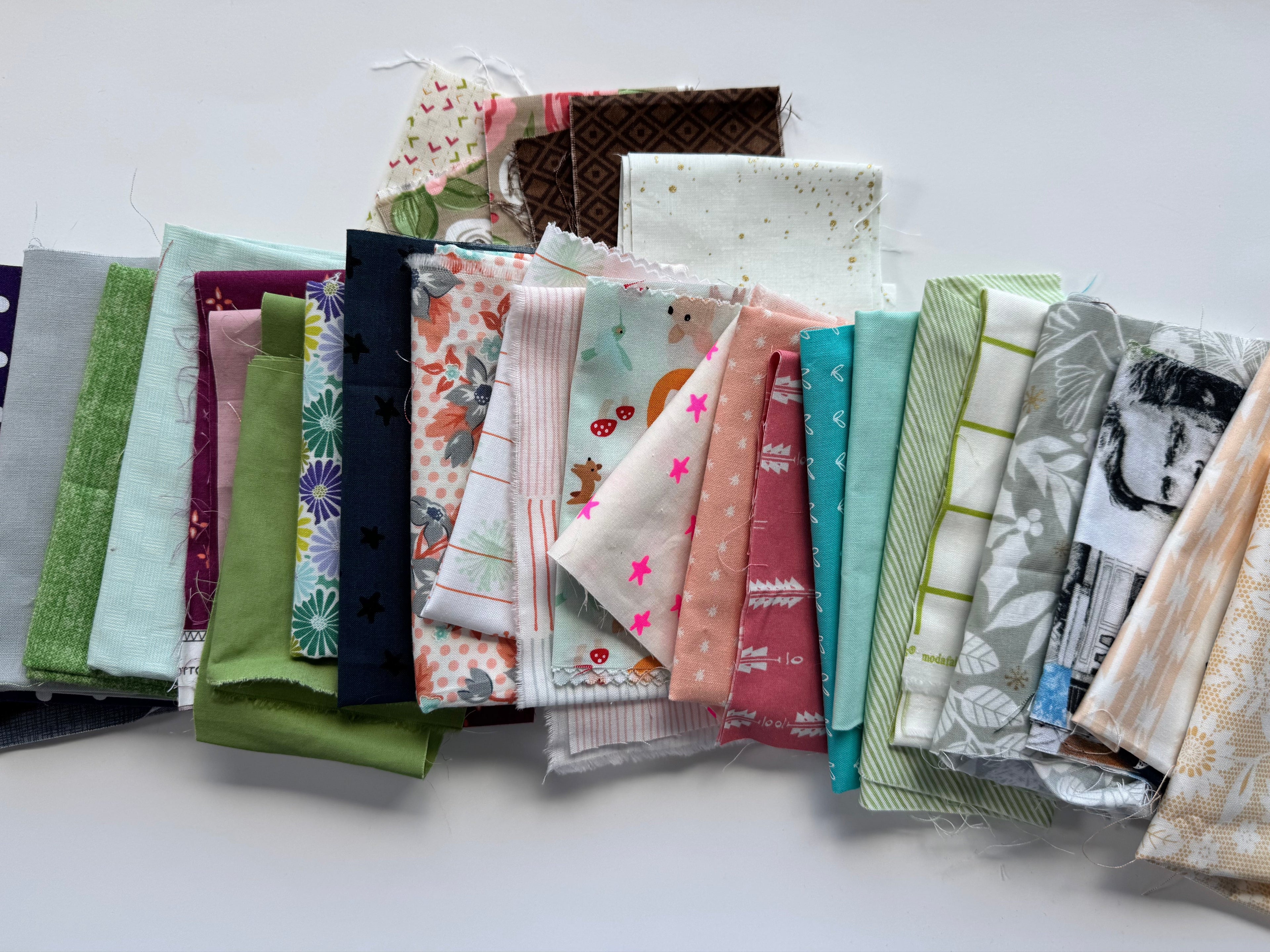 Pound of Scraps - 1lb+ of Designer Quilting Cotton Goodness
