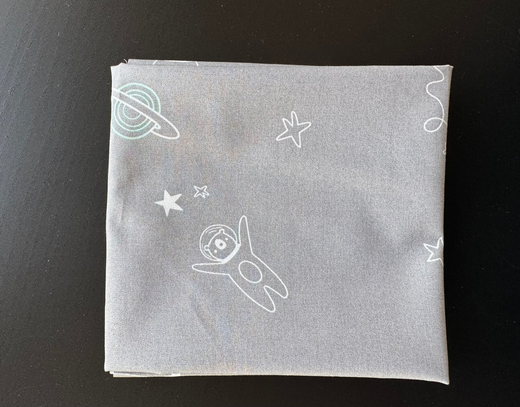 AGF Stargazer Fat Quarter- Light Grey Bear & Stars Print