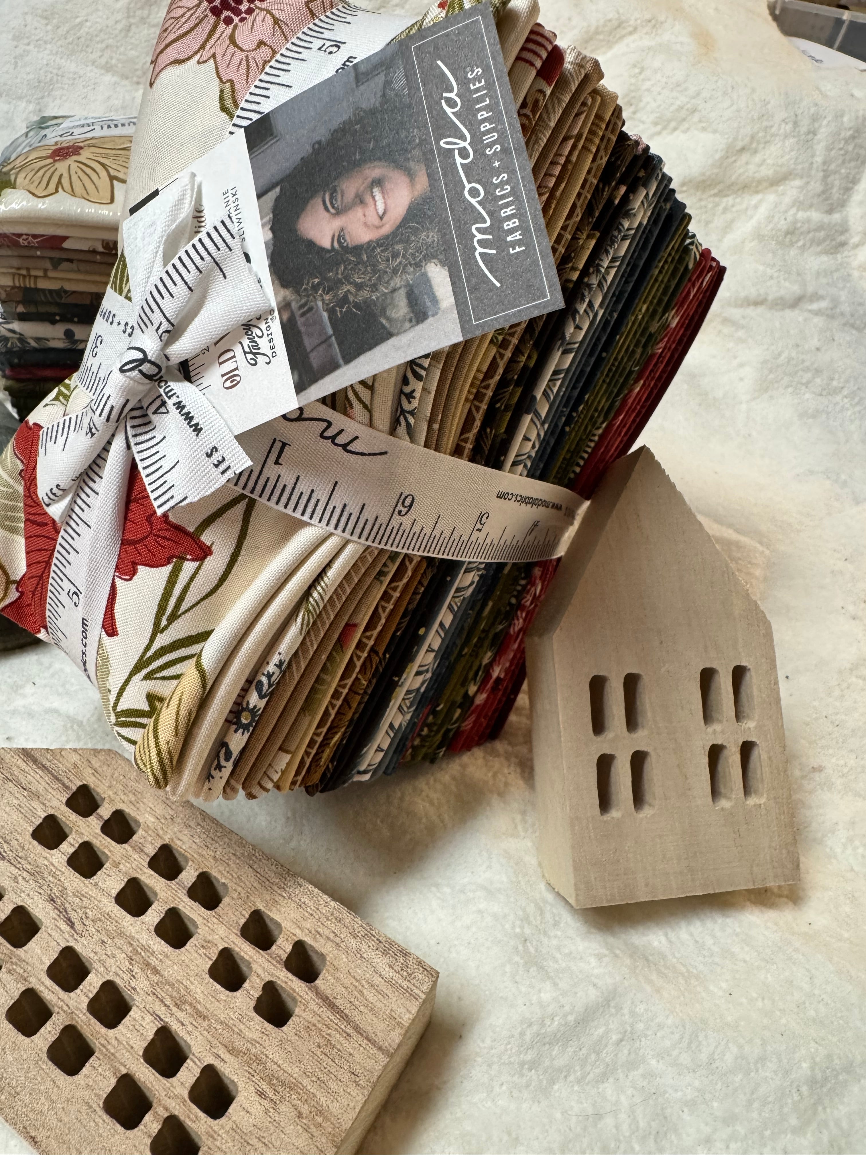 Old World Yuletide Fat Eighth Bundle-33 cuts - Fancy That Design House for Moda Fabrics