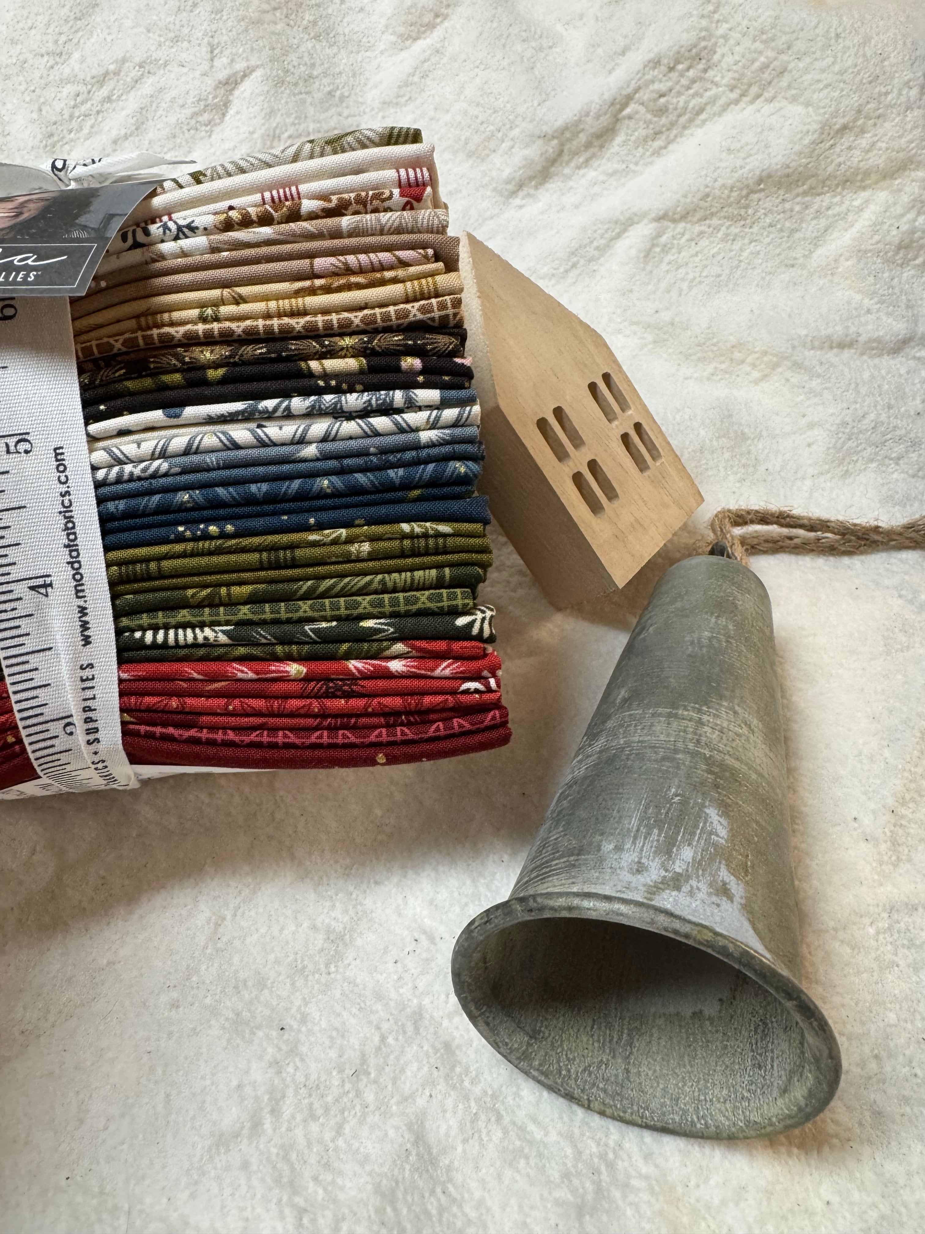 Old World Yuletide Fat Eighth Bundle-33 cuts - Fancy That Design House for Moda Fabrics