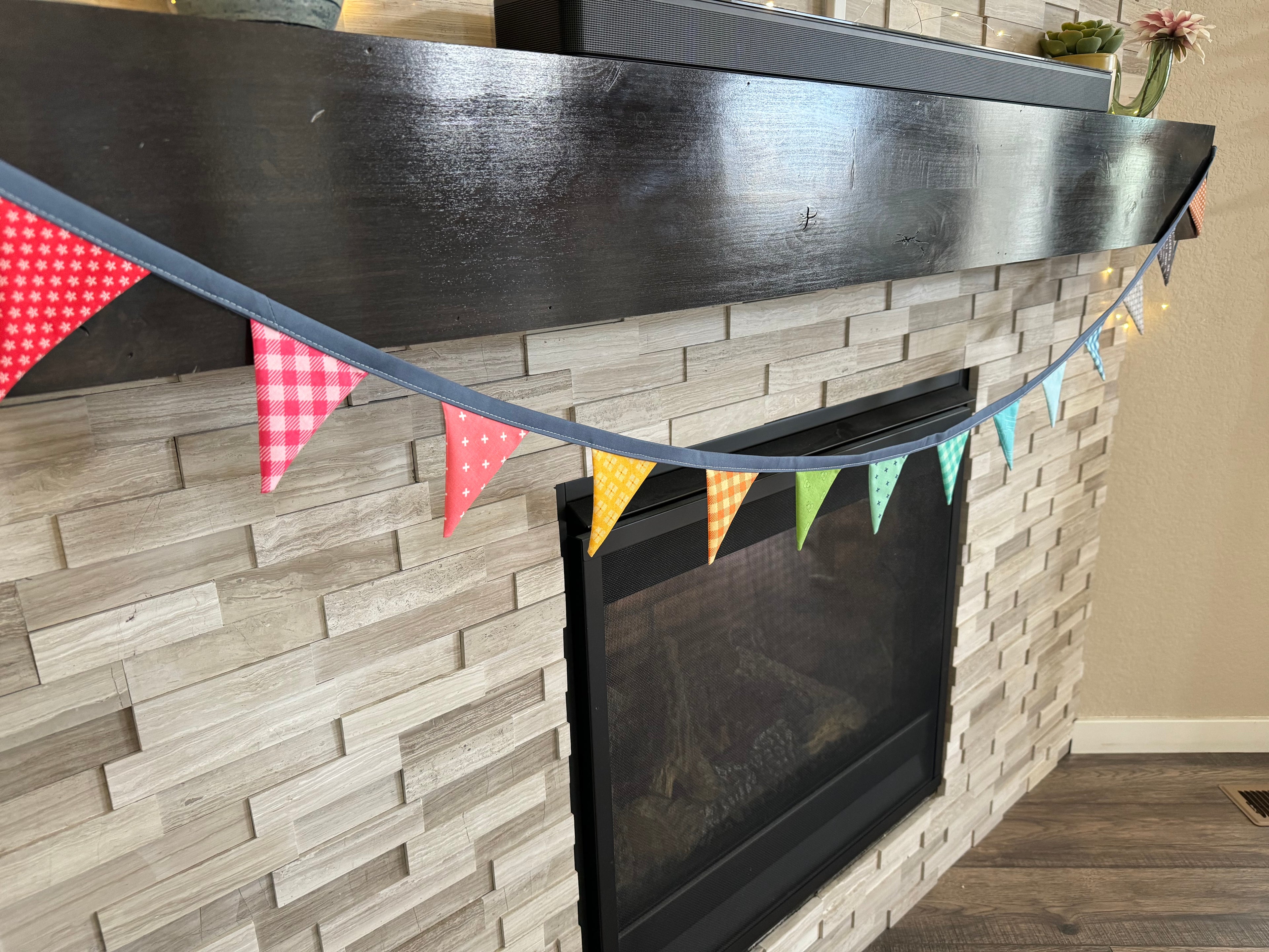 Modern Rainbow Small 14 Bunting