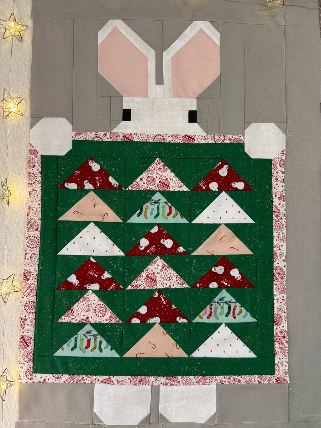Show and Tell Christmas Quilt Kit- Large (75” x 85”)