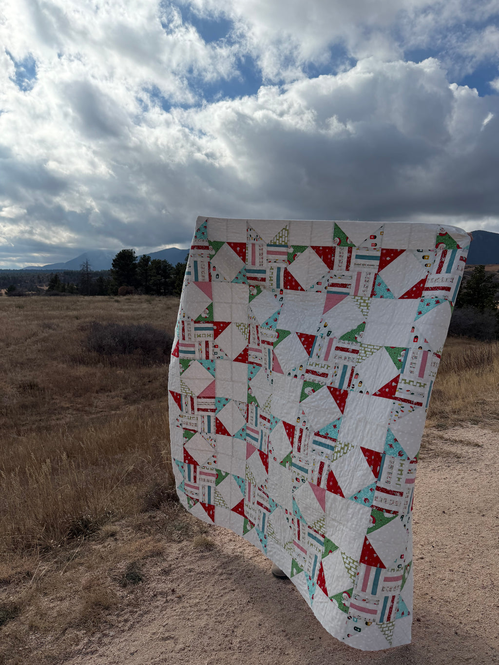 Joyful Sawtooth Stars Vintage Christmas Quilt Kit - Large Throw 68.5” x 68.5”