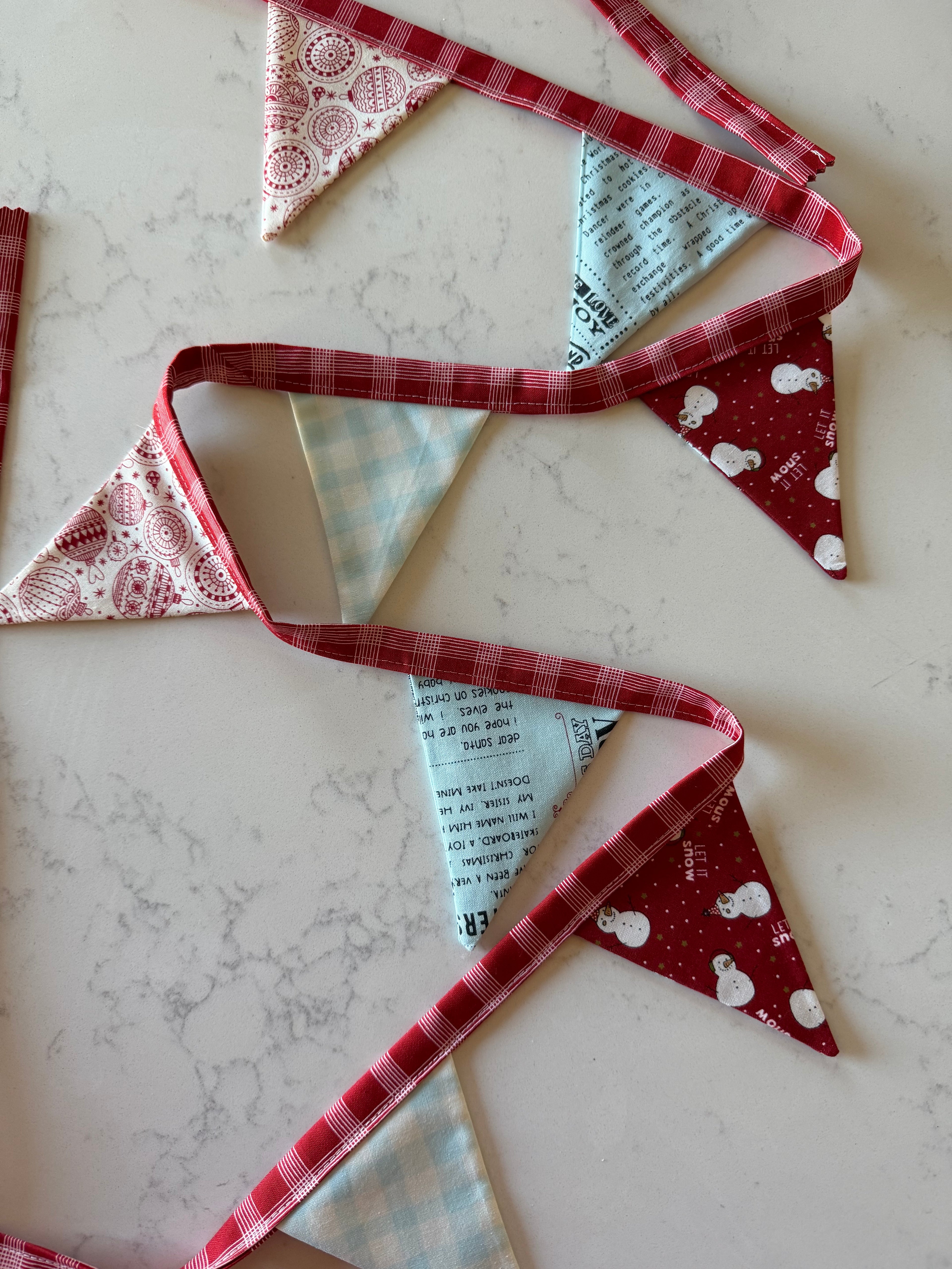 Emmitt & Ivy Bunting - Sweetwater for Moda (Red Plaid)
