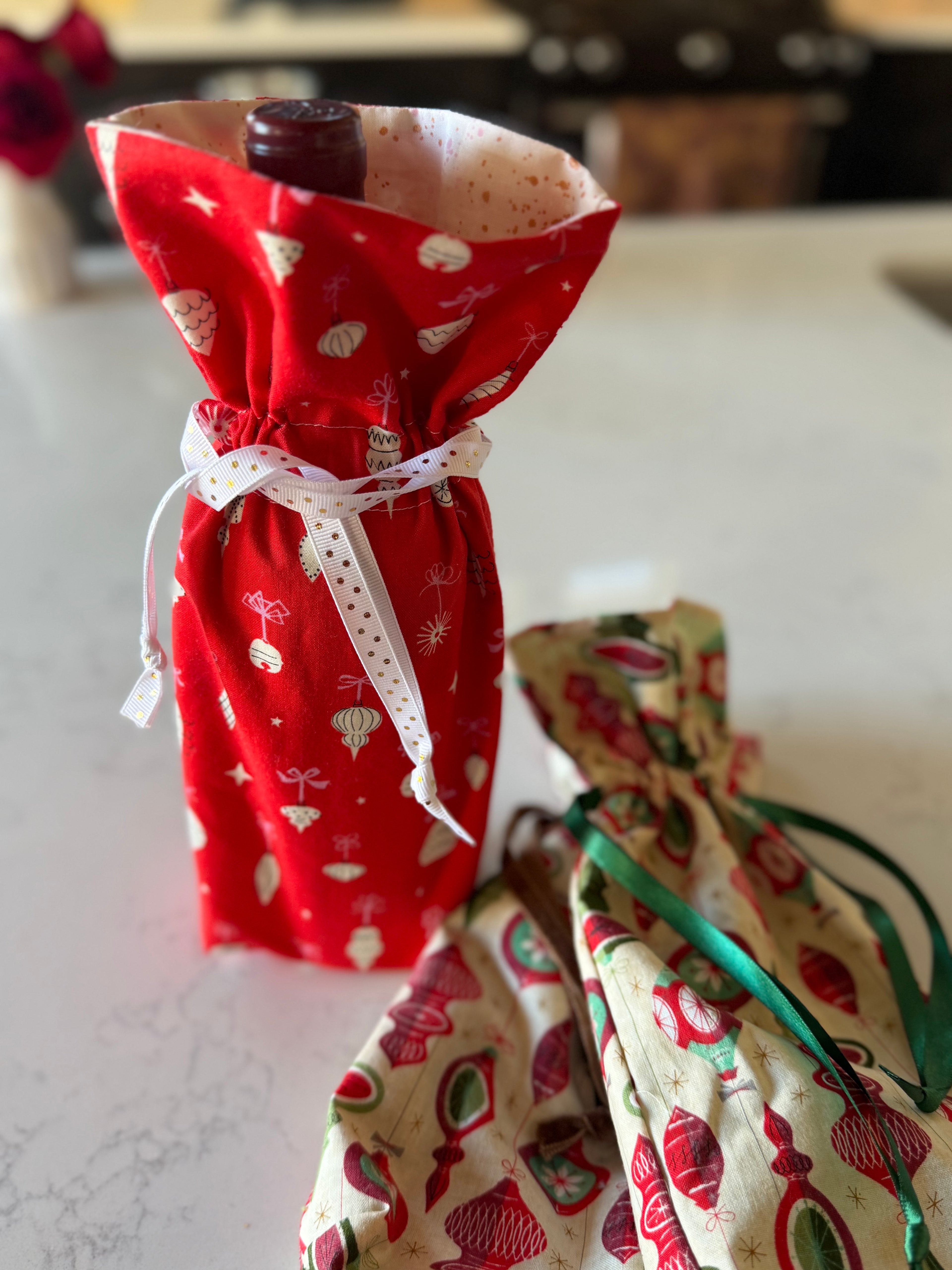 Reusable Lined Drawstring Fabric Gift Bag (Wine) – Moda & Ruby Star Society