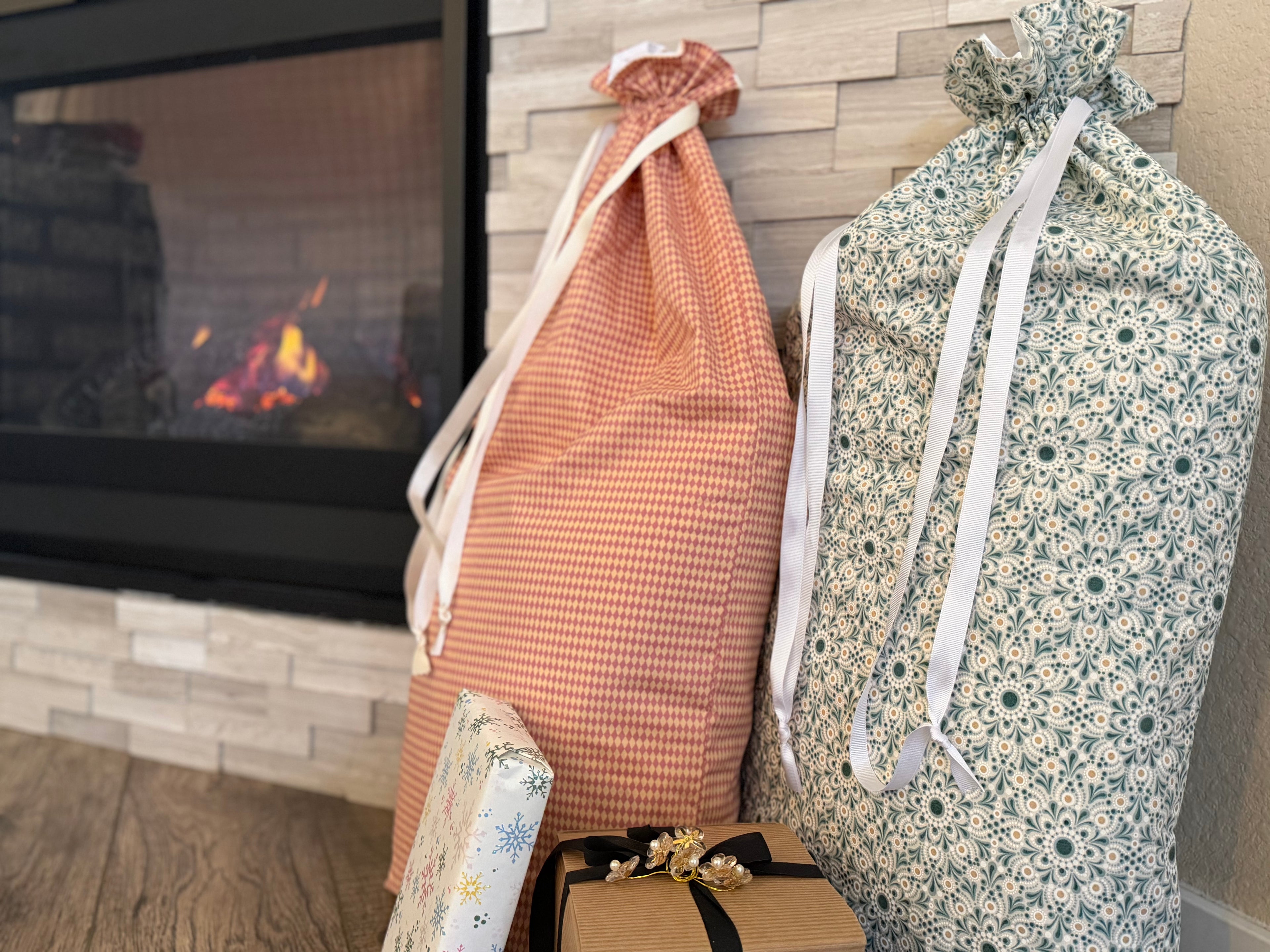 Reusable Lined Drawstring Fabric Gift Bag (Large “Santa Sack”) – Moda & Ruby Star Society