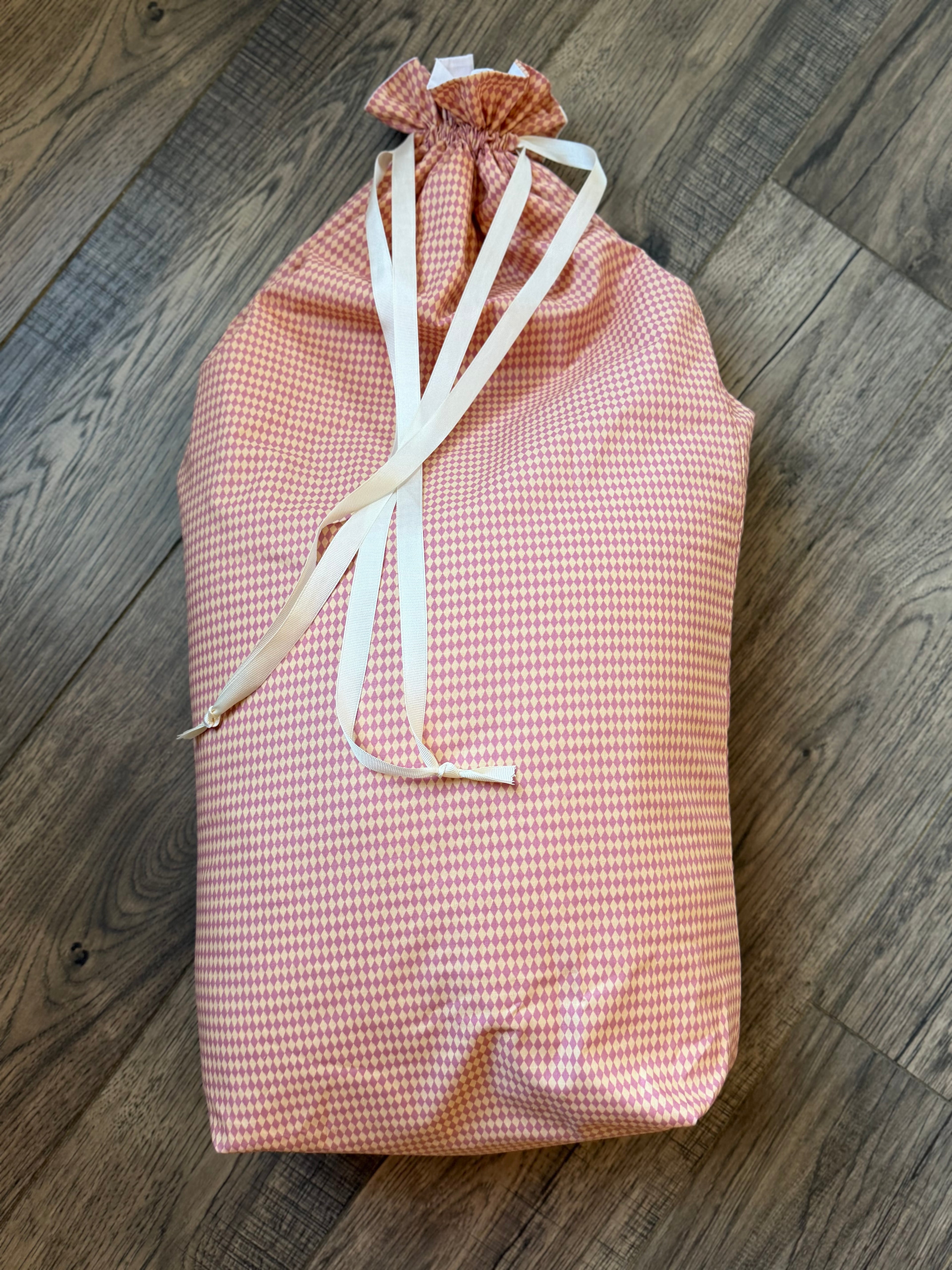 Reusable Lined Drawstring Fabric Gift Bag (Large “Santa Sack”) – Moda & Ruby Star Society