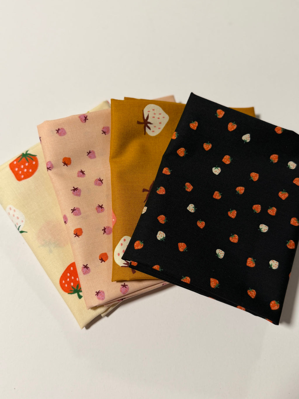 Strawberry - Fat Quarter Bundle | Ruby Star Society