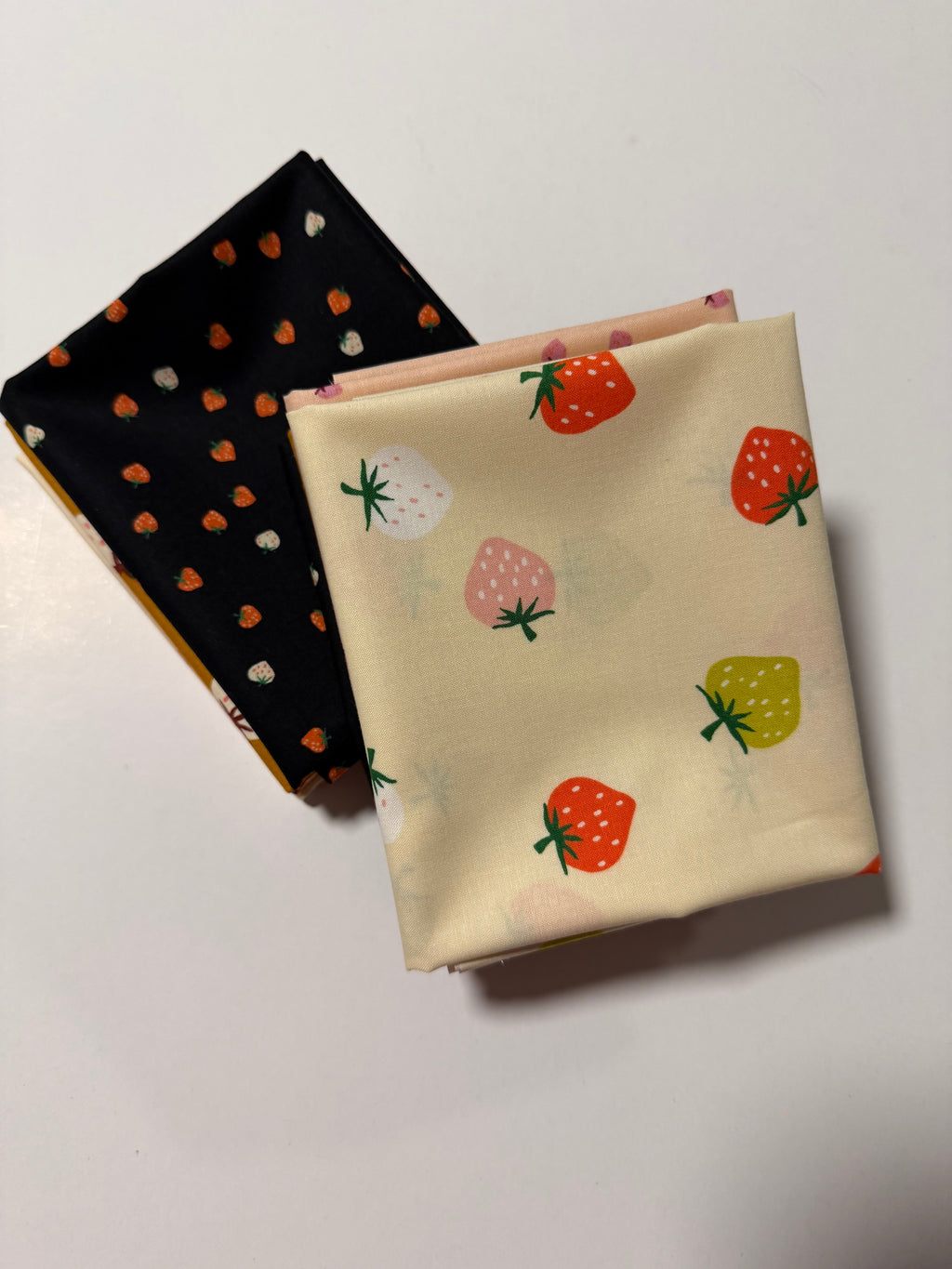 Strawberry - Fat Quarter Bundle | Ruby Star Society