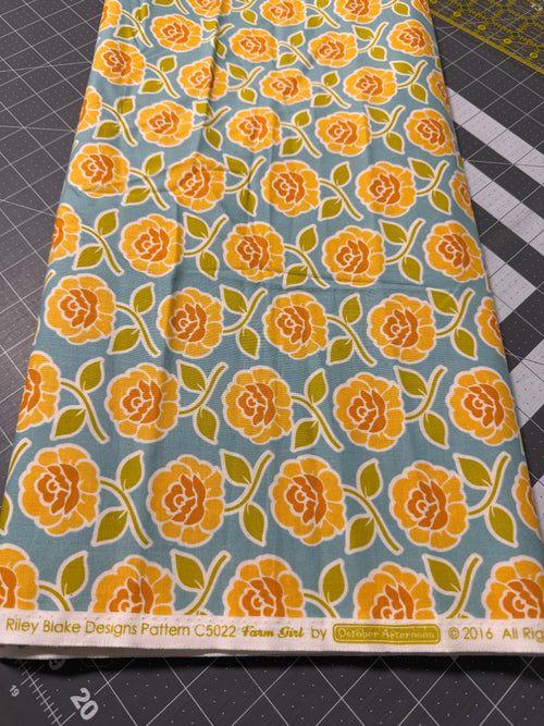 4 Yards Floral Fabric - Riley Blake Destash
