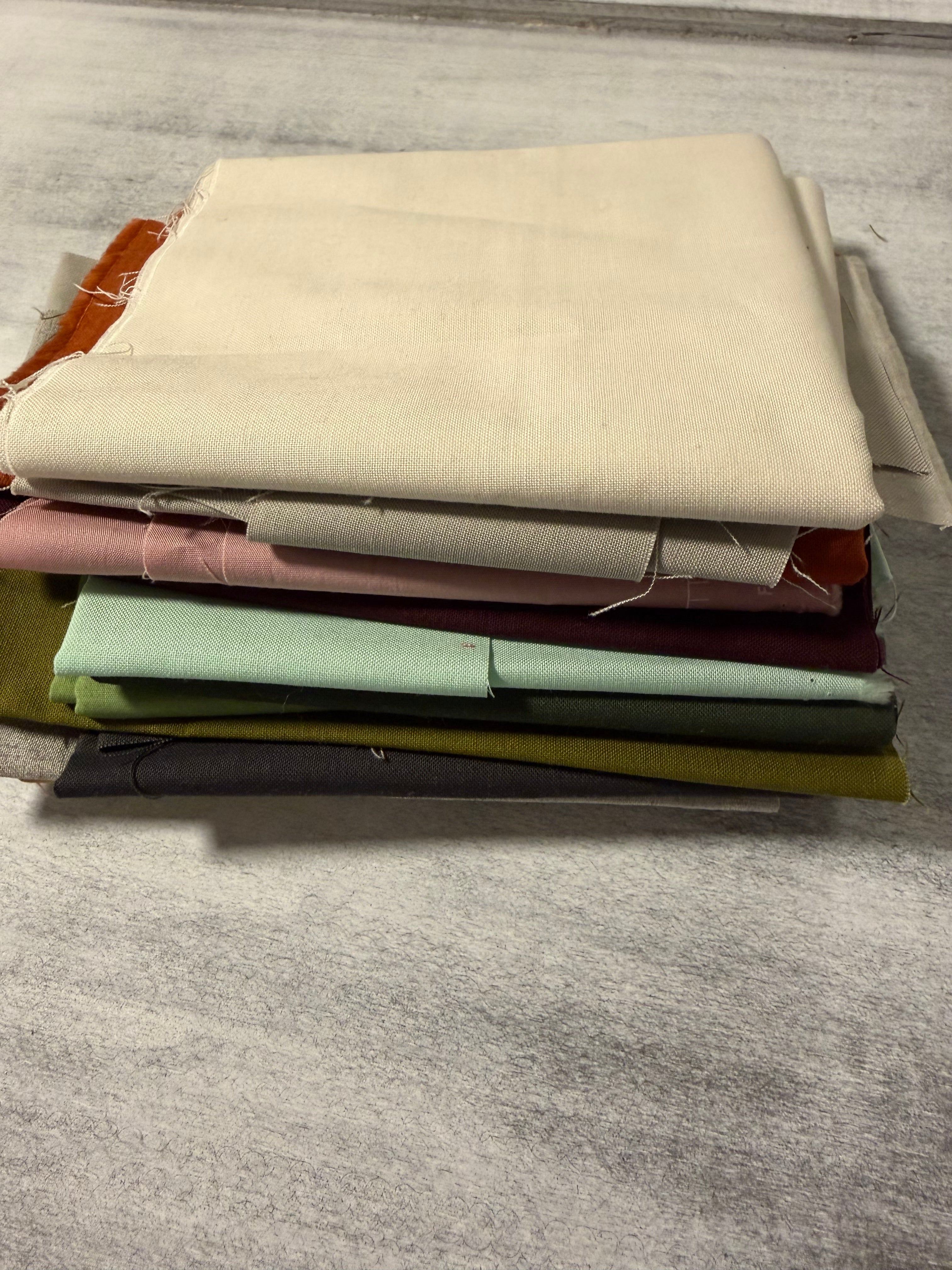 Solids Scrap Pack- 12.2oz Assorted Designer Fabric Cuts