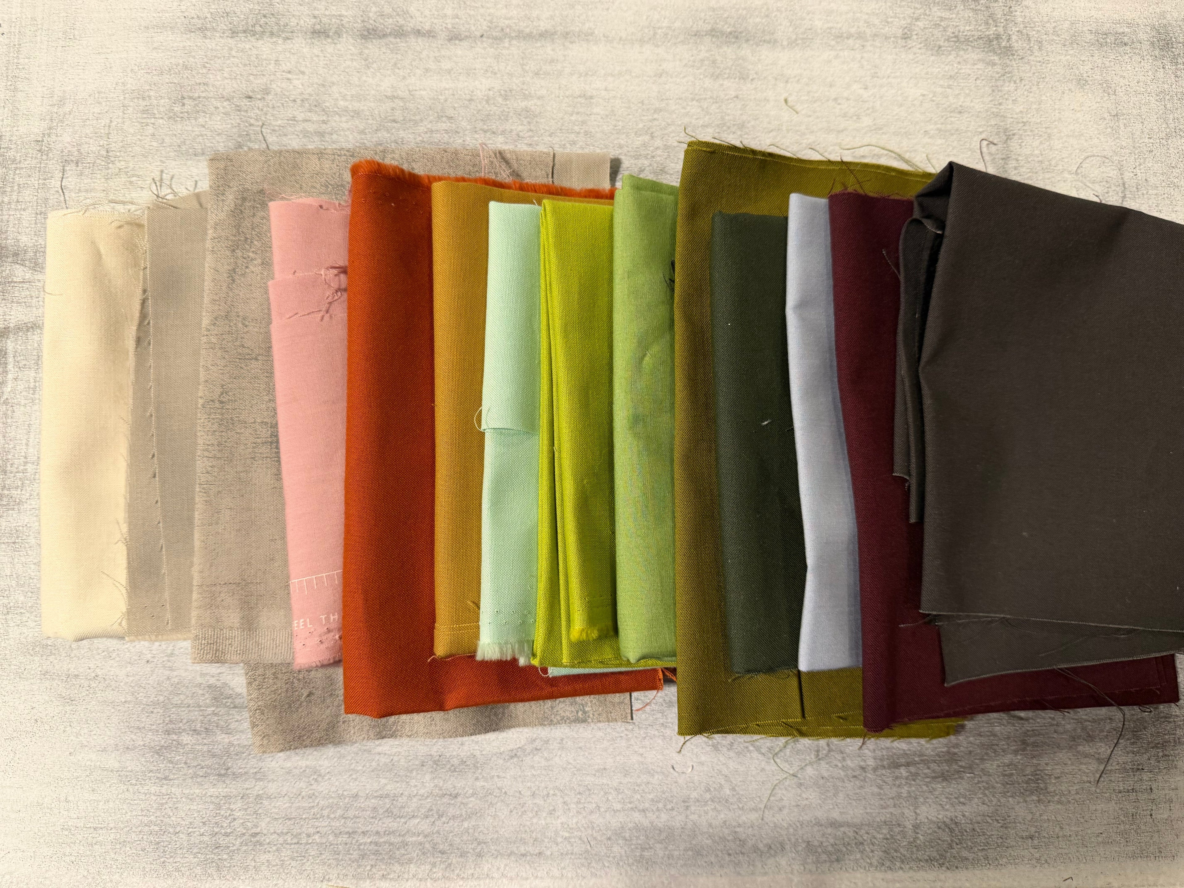 Solids Scrap Pack- 12.2oz Assorted Designer Fabric Cuts