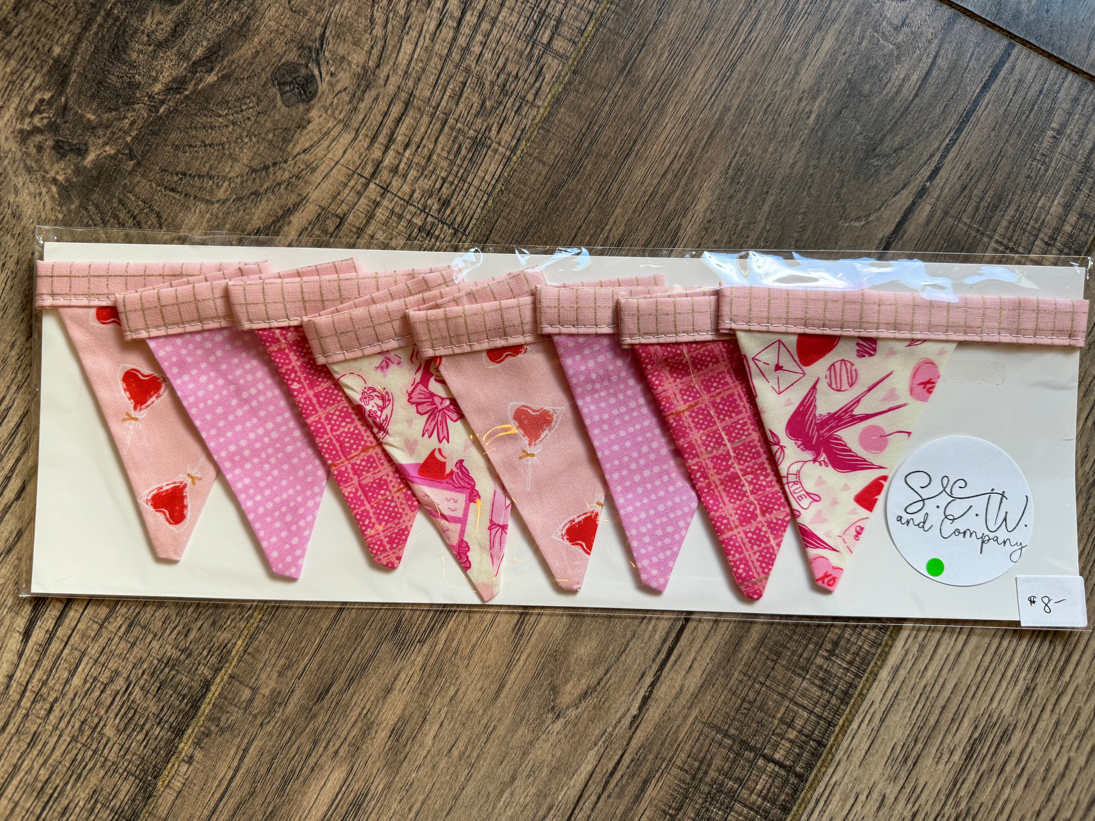 Valentine Small 8 Bunting