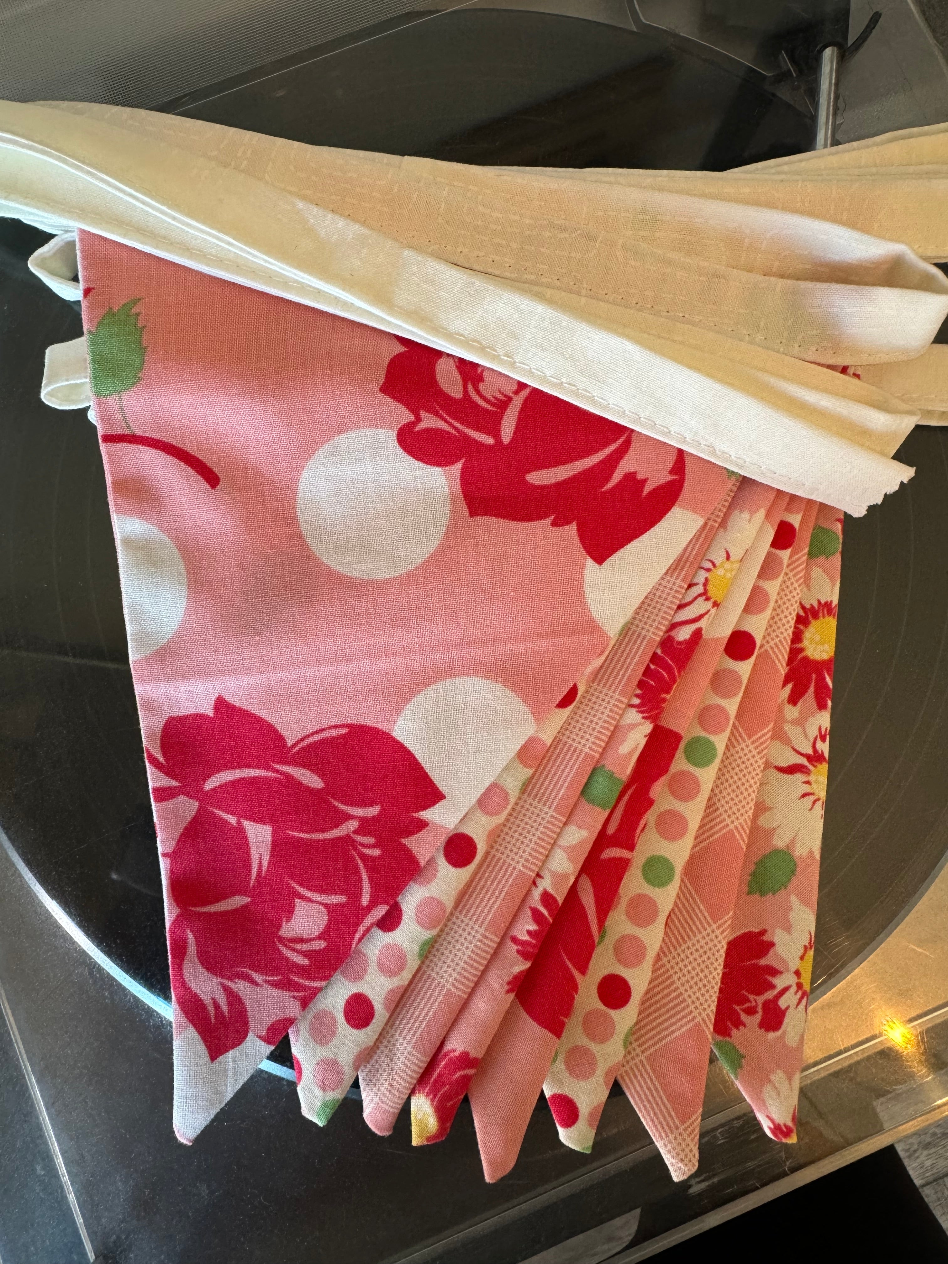Cheeky Large 8 Bunting