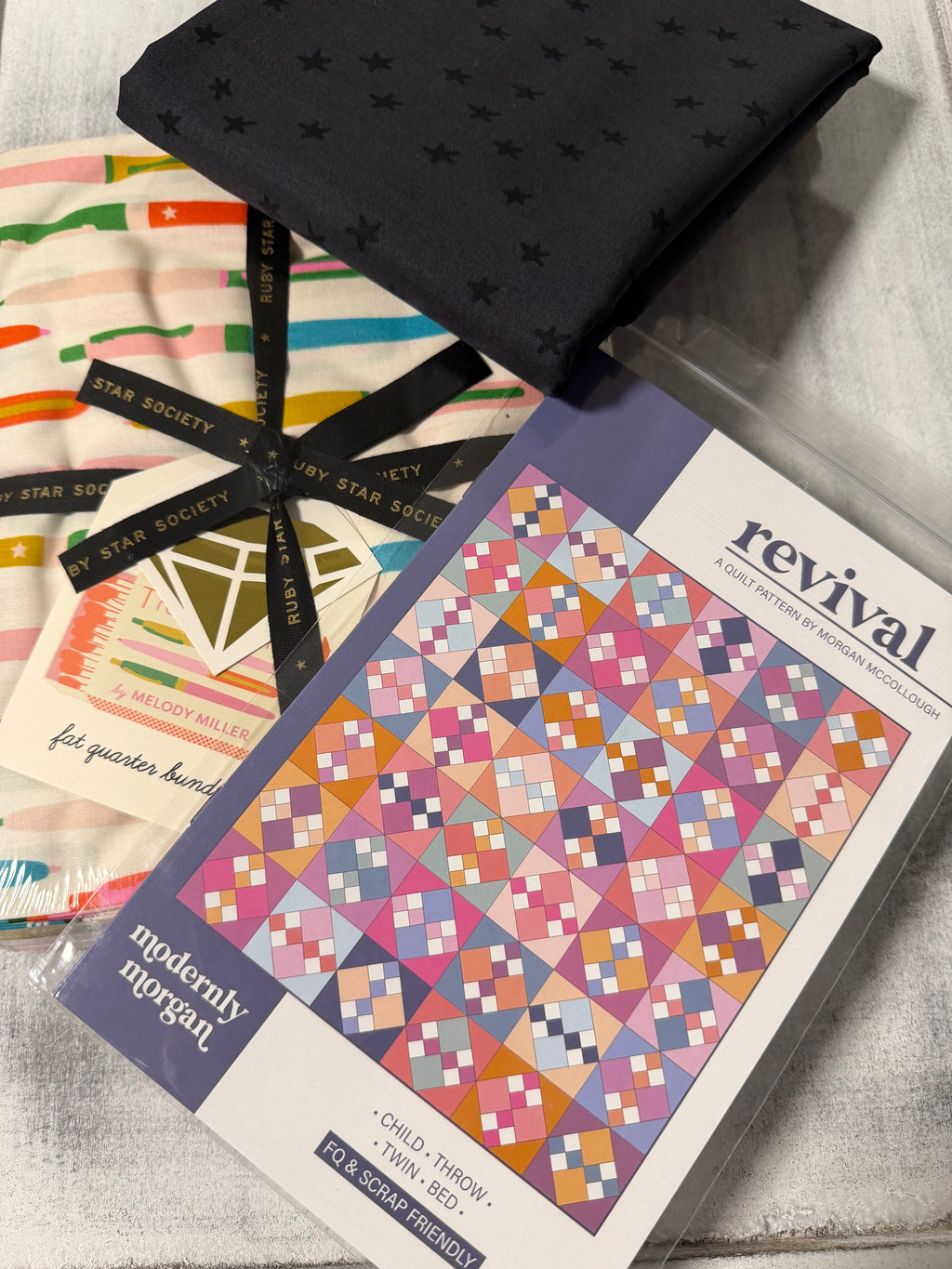 Trinketry Revivel Quilt Kit - Twin Size | Modernly Morgan