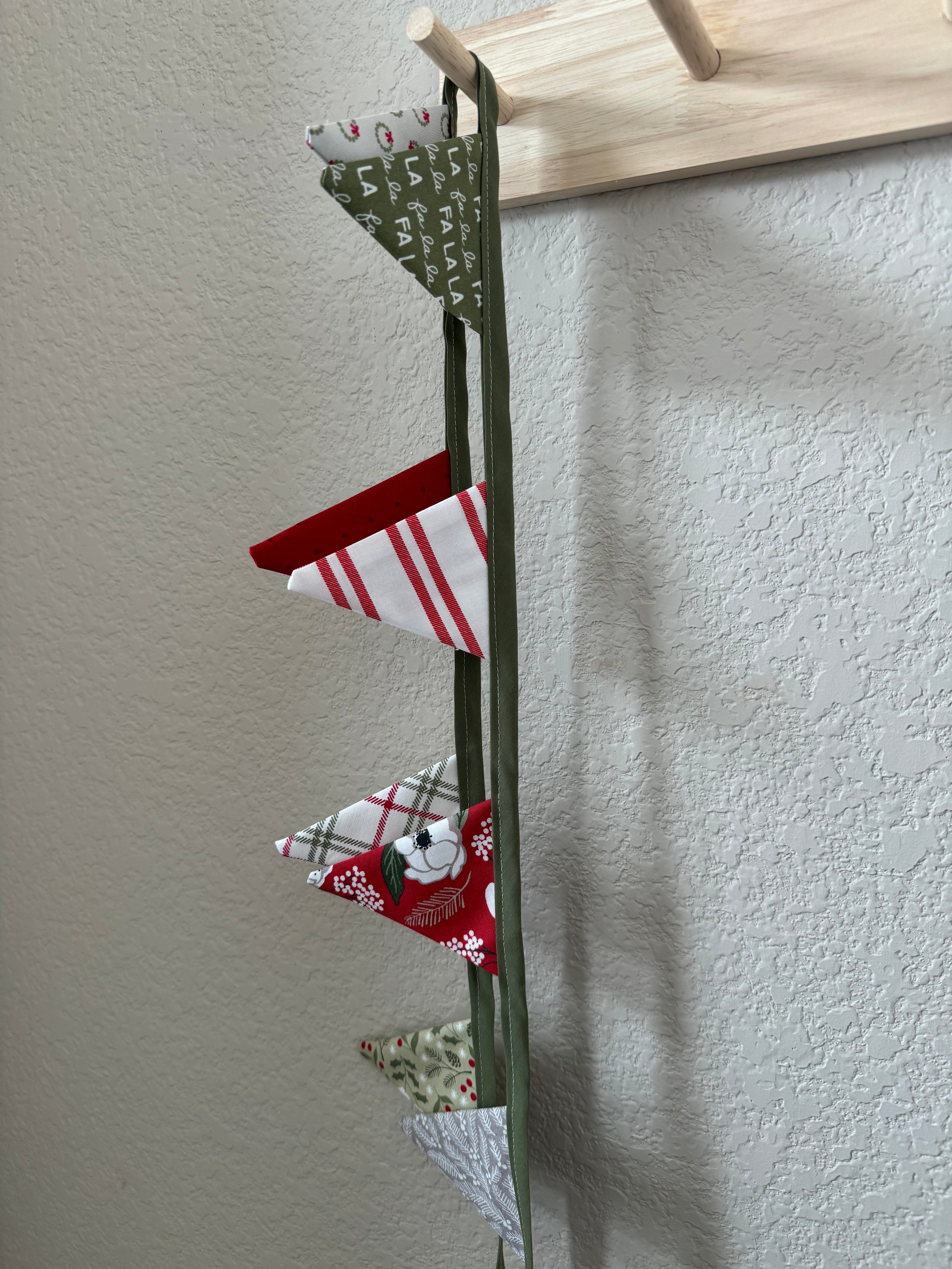 Christmas Morning Small Bunting- Green Binding | Lella Boutique for Moda