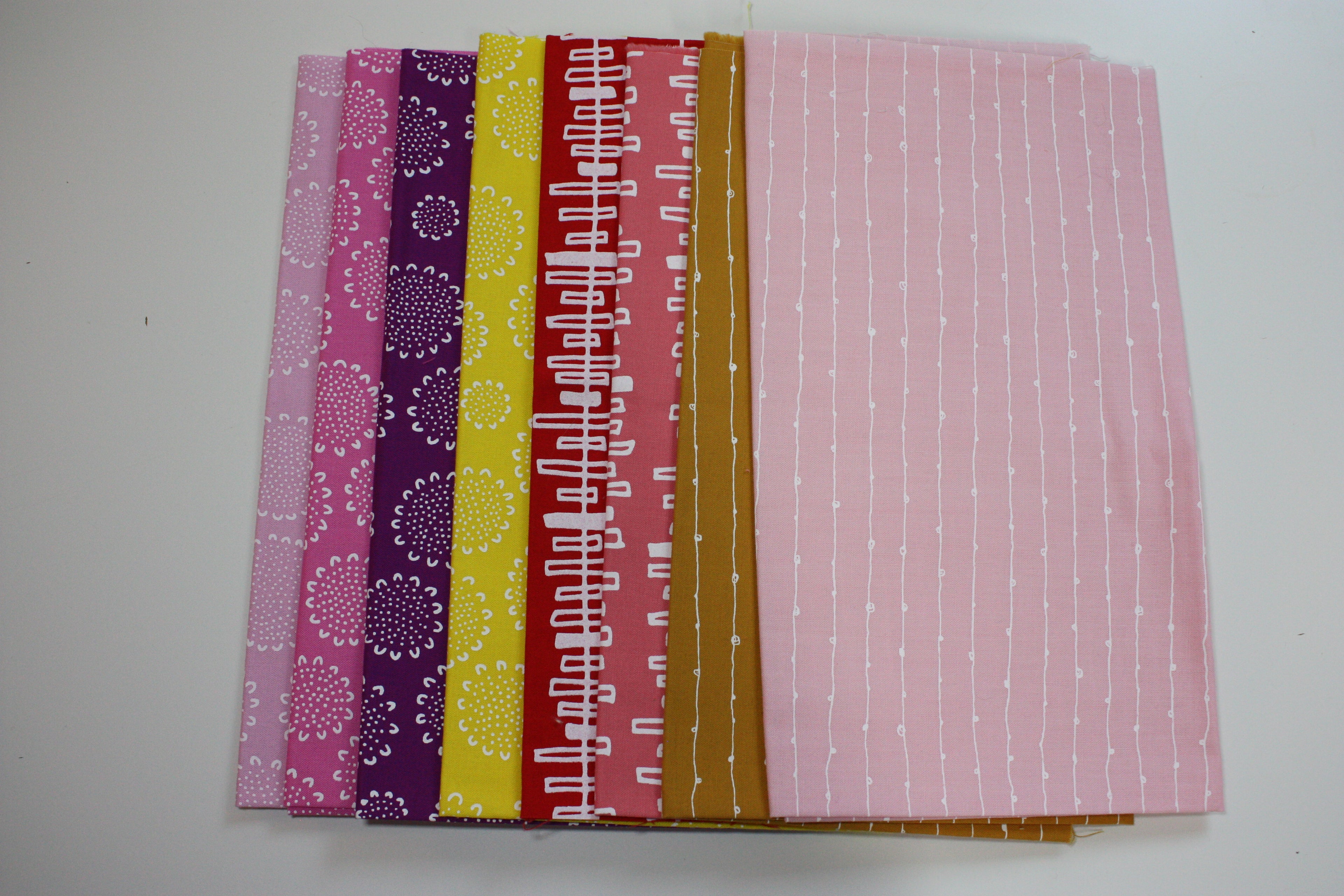 Blueberry Park Fat Quarter Bundle Warm