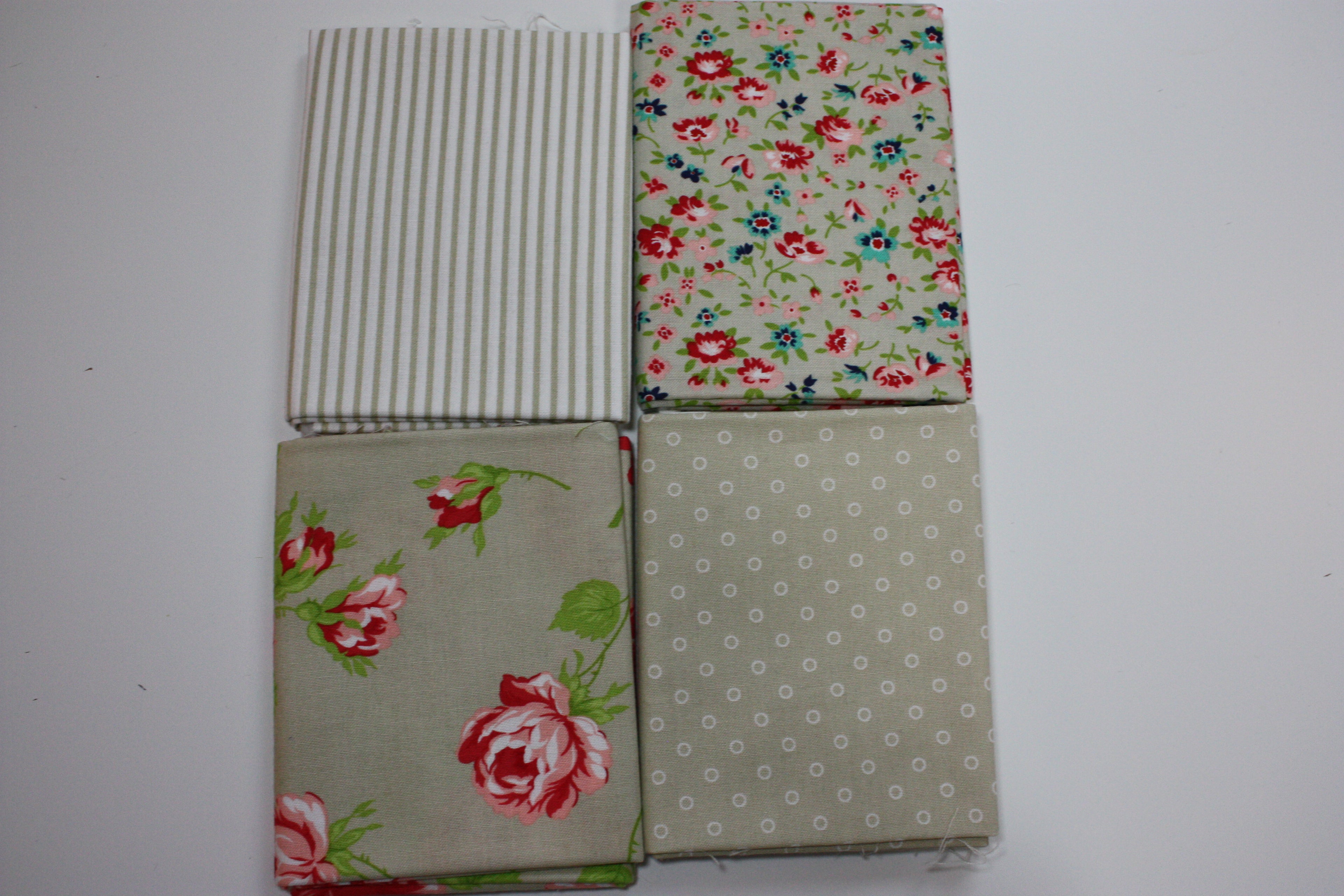 Moda ‘Smitten’ Fat Quarter Bundle - Bonnie and Camille (Tan color way, Rare)