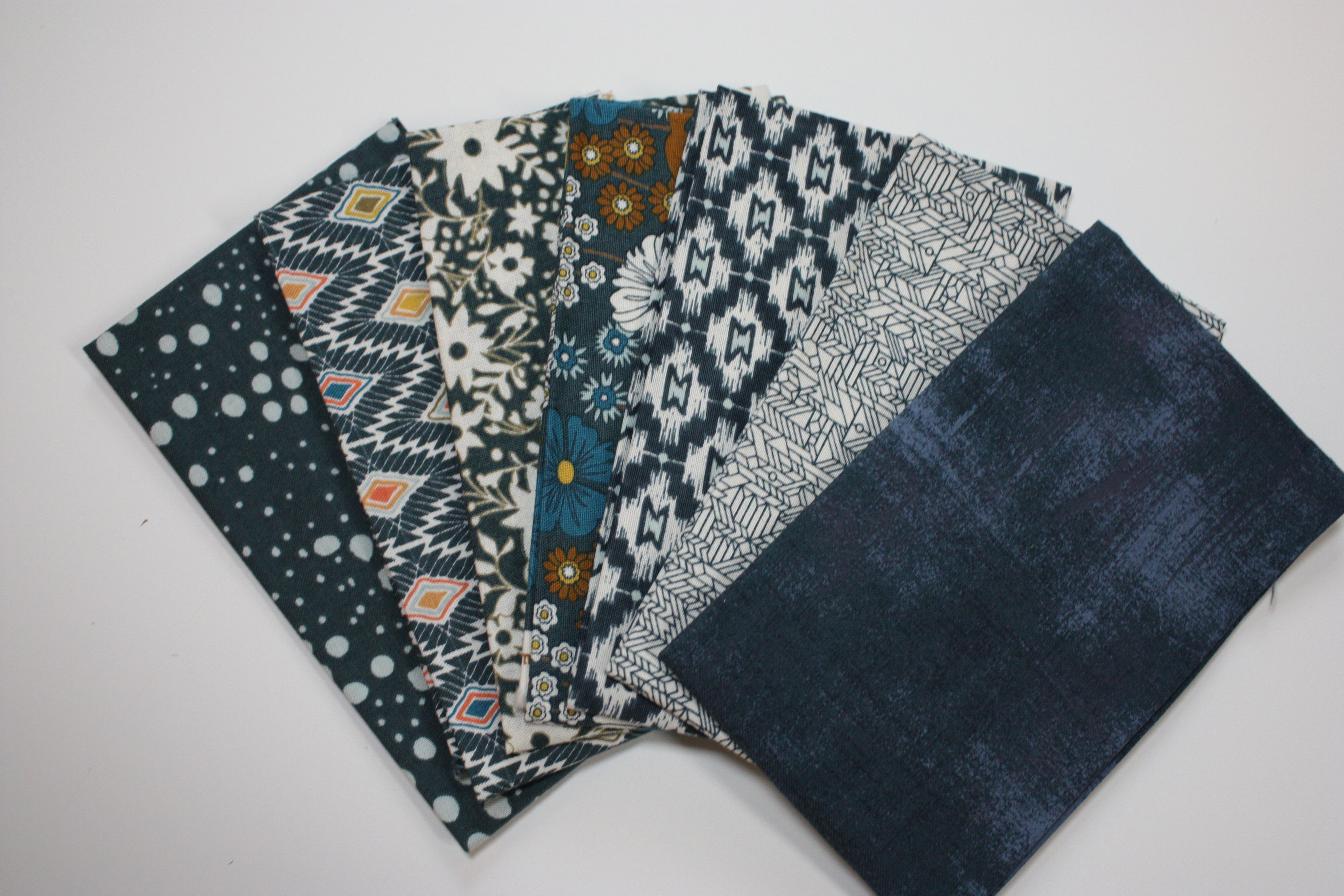 Moda “Cider“ Fat Eighth Bundle -BasicGrey (Blue Colorway)