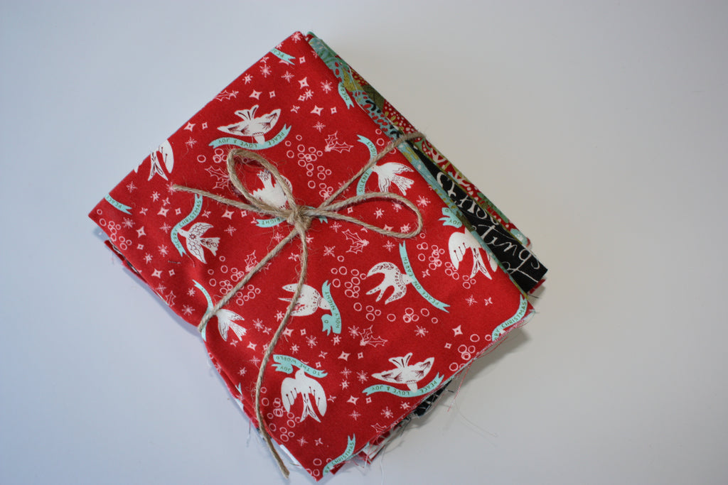 Mixed Christmas Scrap Bag - 8.5oz Holiday Fabric | Designer Scraps| Quilting Cotton