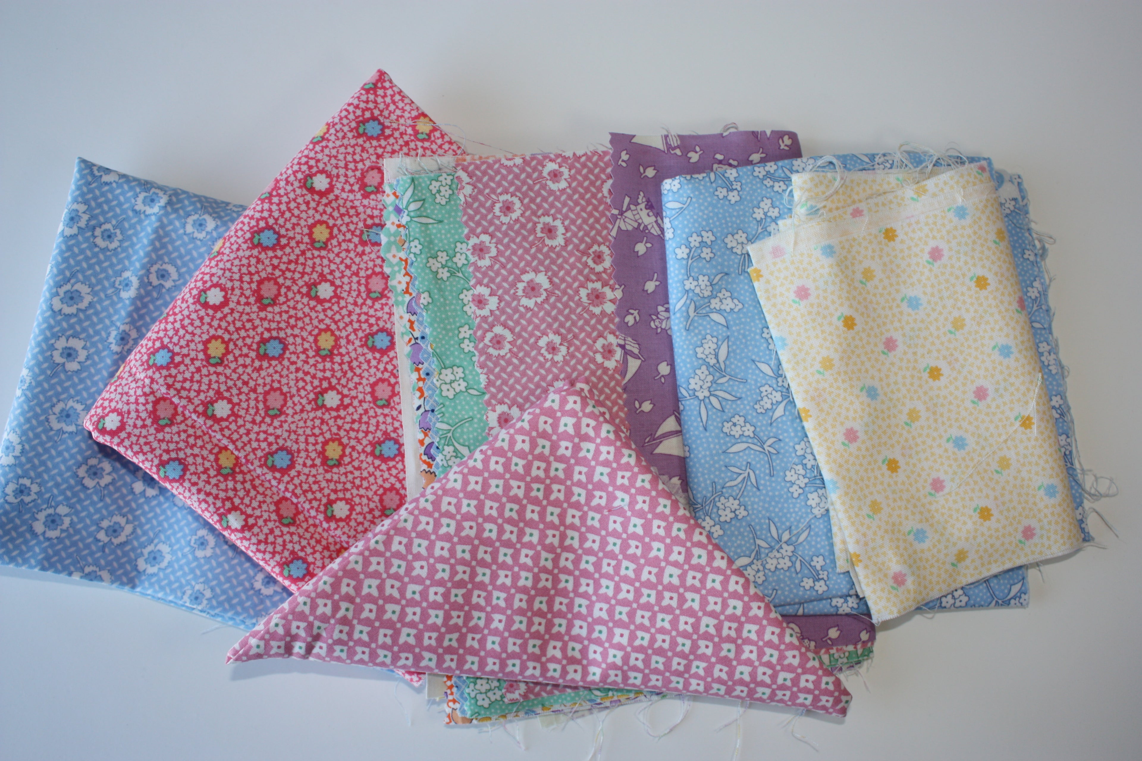 Large Scrap Bag - 1930’s Reproduction Prints