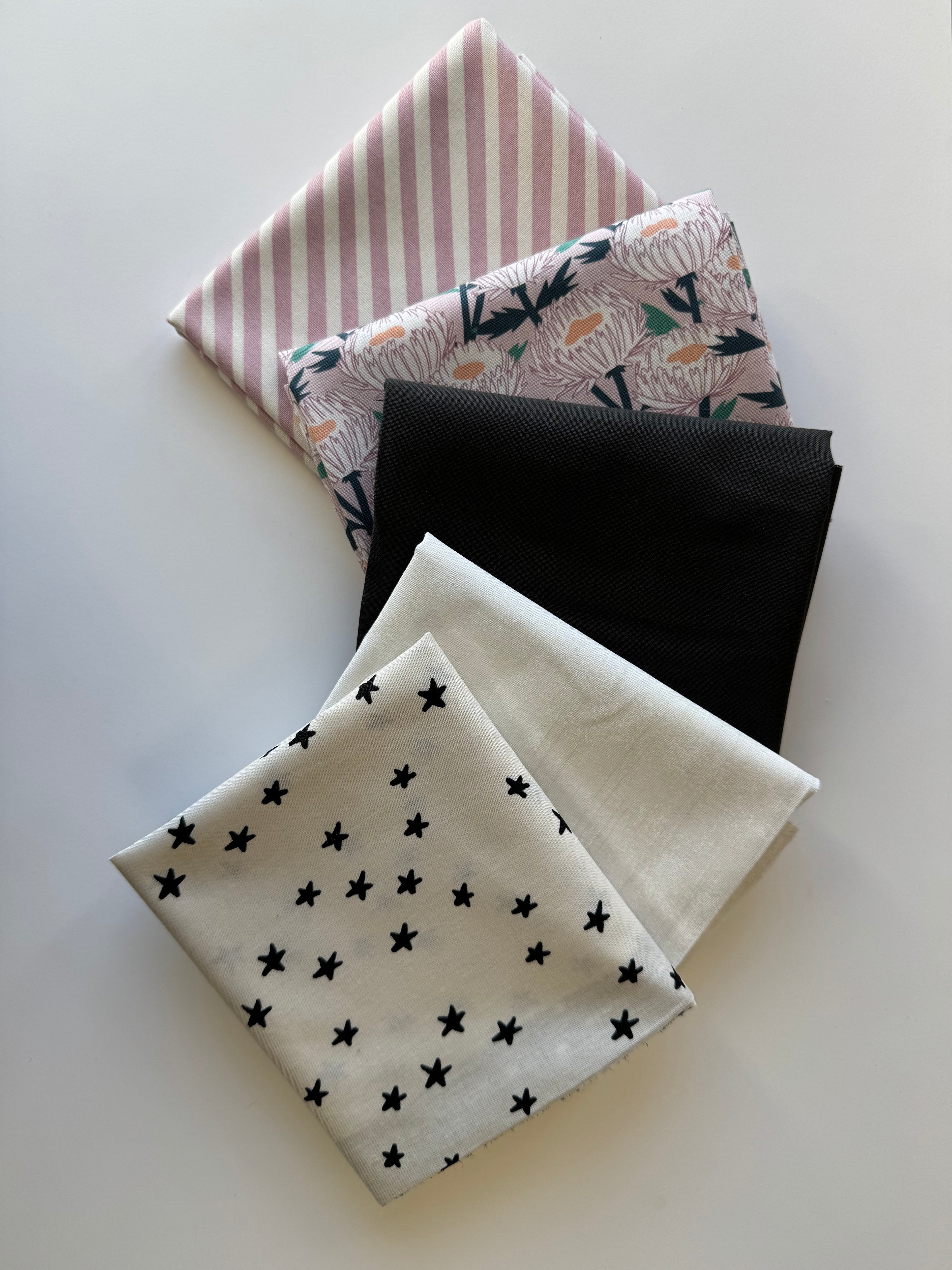 Soft & Sophisticated Fat Quarter Bundle - Mauve And Neutrals
