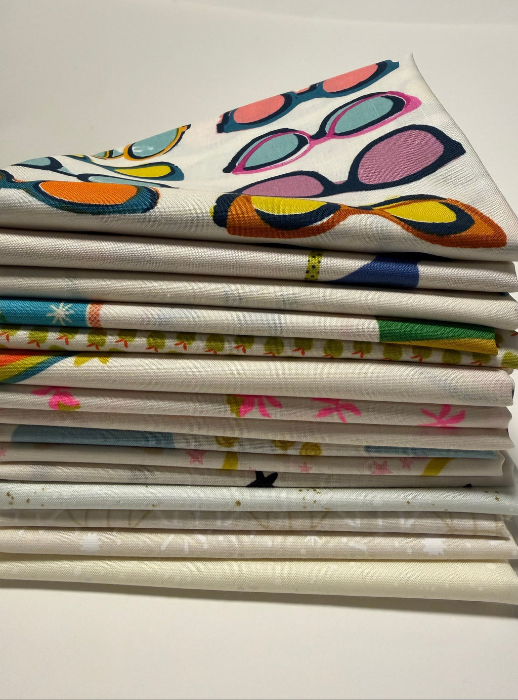 Turn Up the Volume Curated Fat Quarter Bundle| Ruby Star Society(15FQ)
