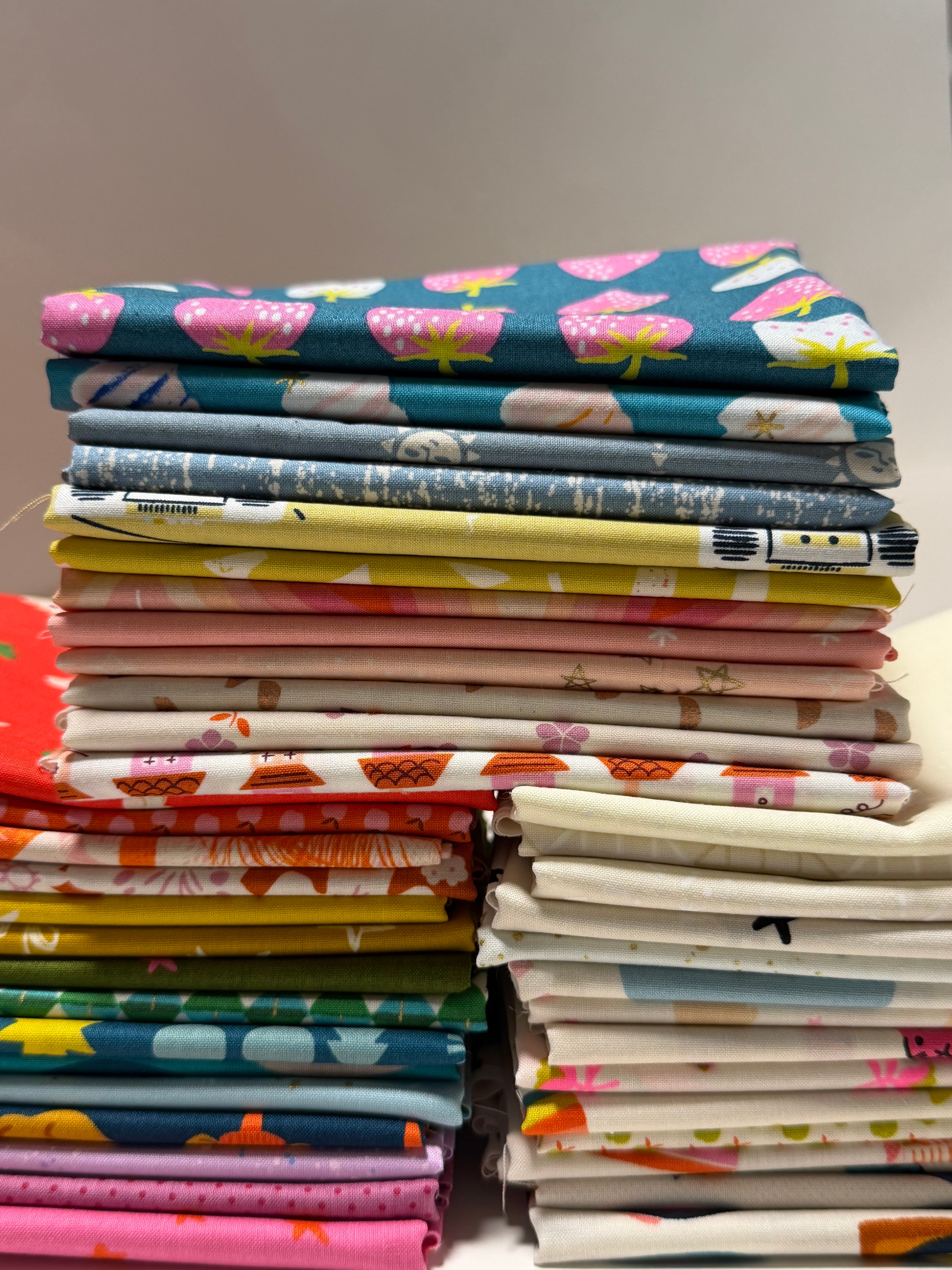 Ruby Star Rainbow Curated Fat Quarter Bundle| Ruby Star Society(15FQ)