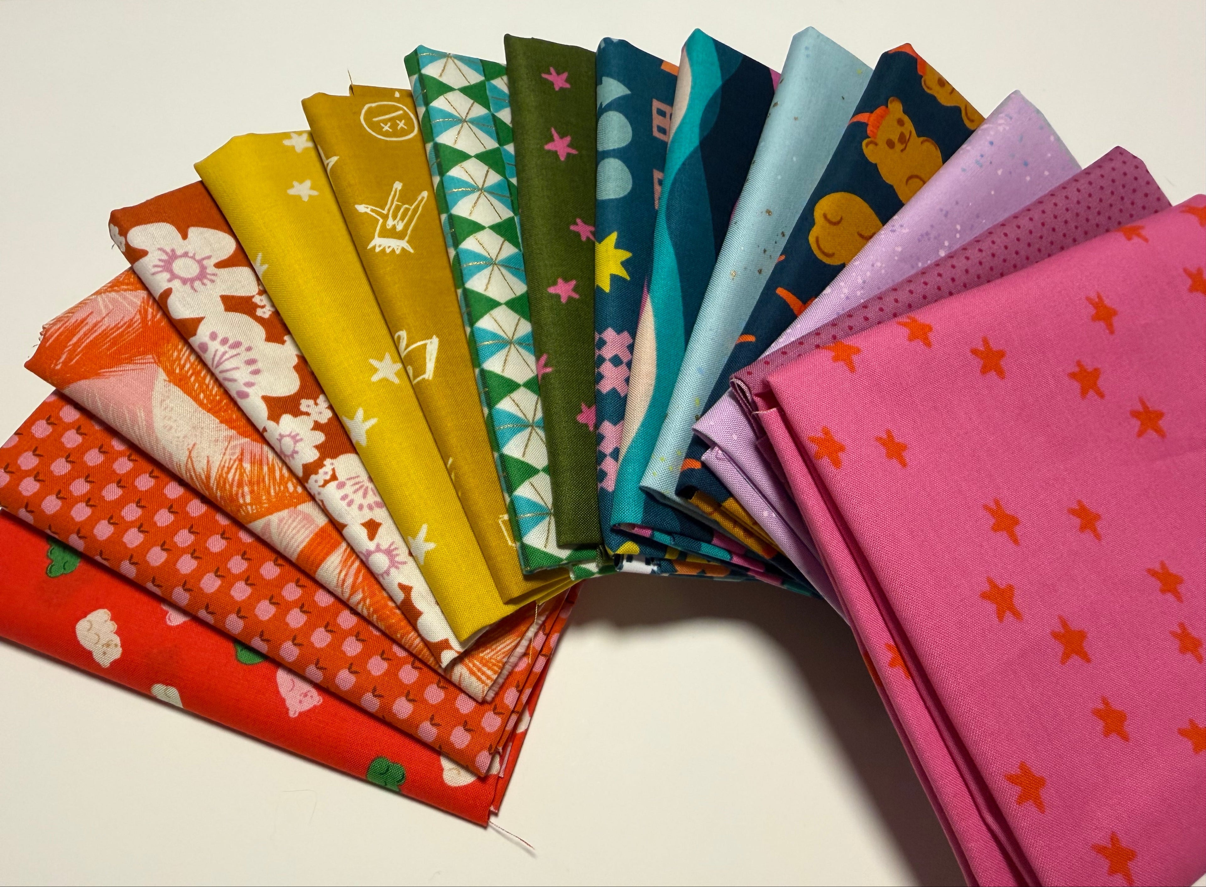 Ruby Star Rainbow Curated Fat Quarter Bundle| Ruby Star Society(15FQ)
