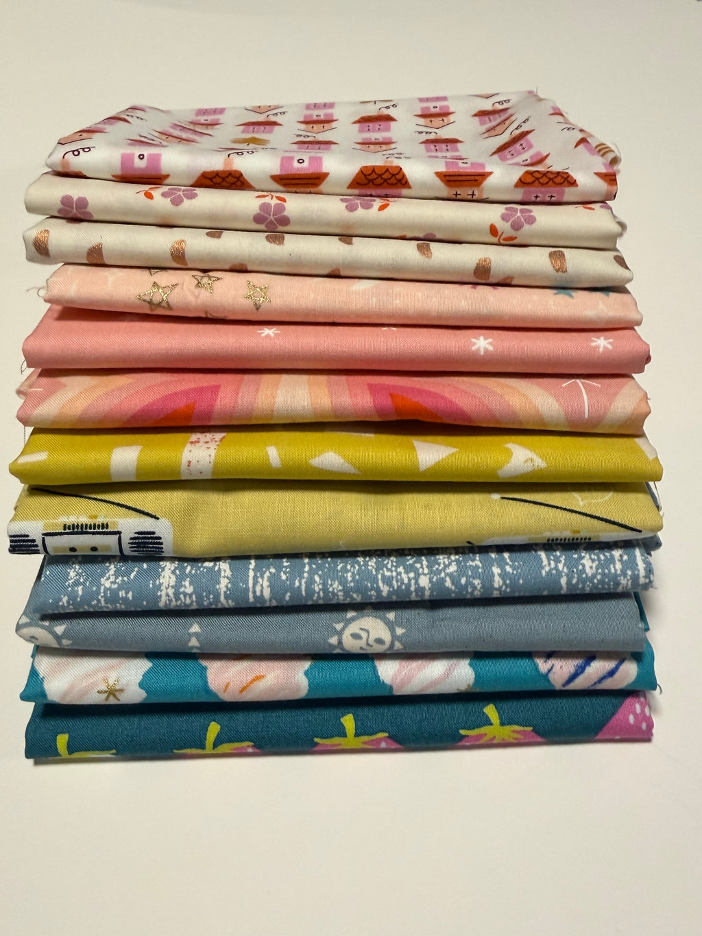 Ruby Star Treasure Chest Curated Fat Quarter Bundle| Ruby Star Society (12FQ)