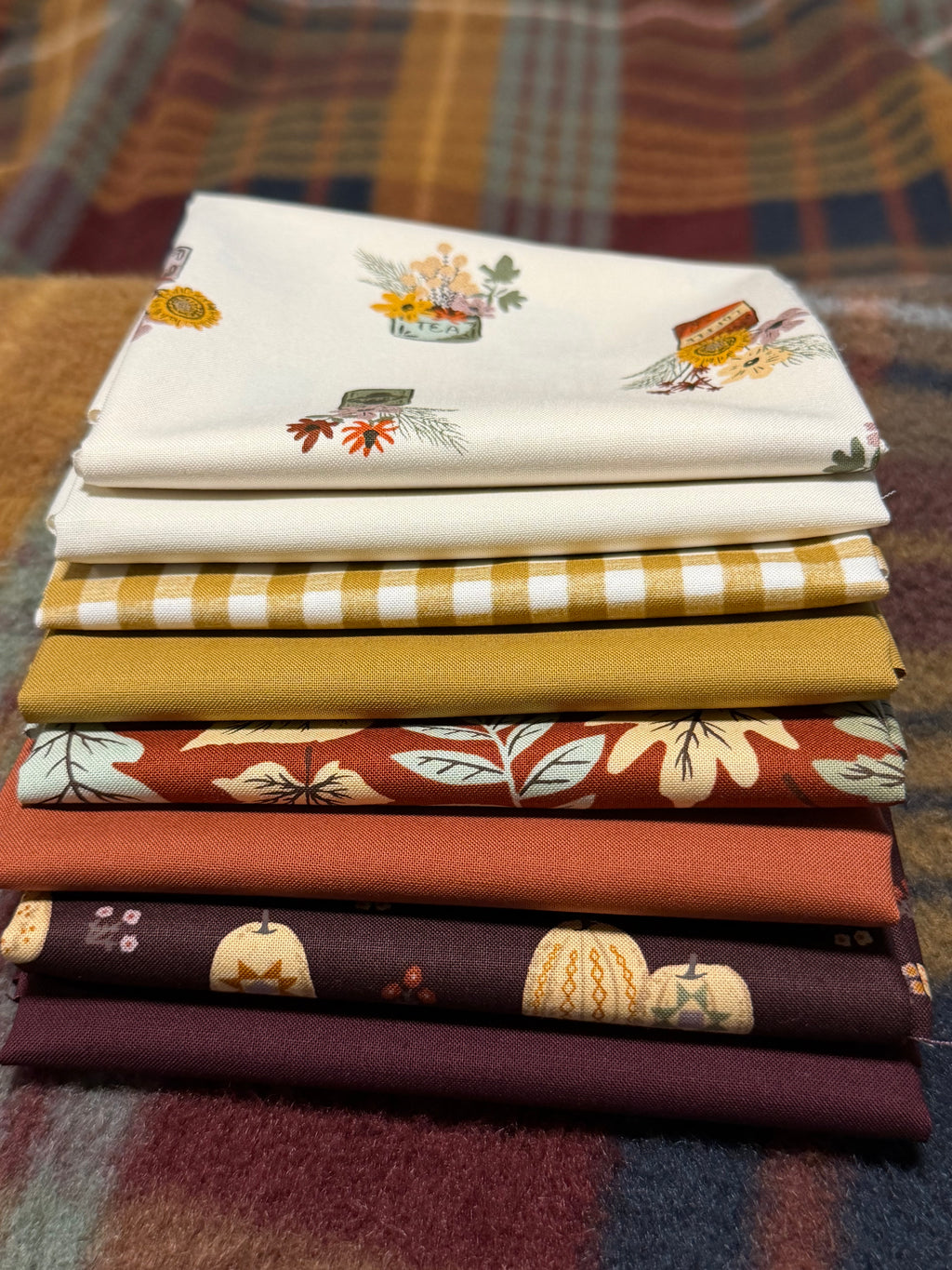 Welcome Autumn Fat Quarter Bundle| Moda Fabrics (8FQ)