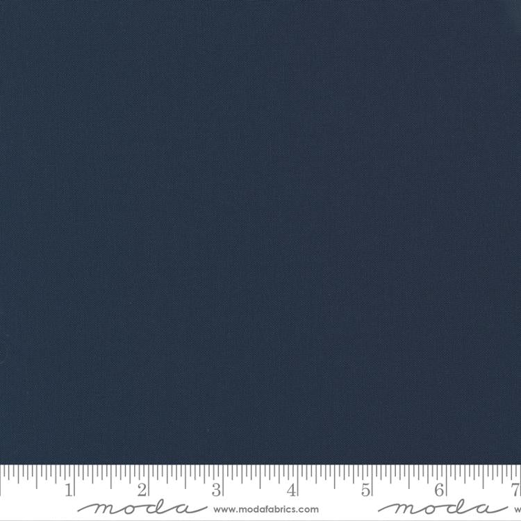 Moda Bella Solid in Navy (9900 20) | Quilting Cotton