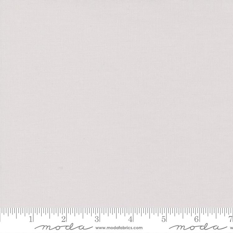 Bella Solid in Fog (9900 282) | Moda Fabrics